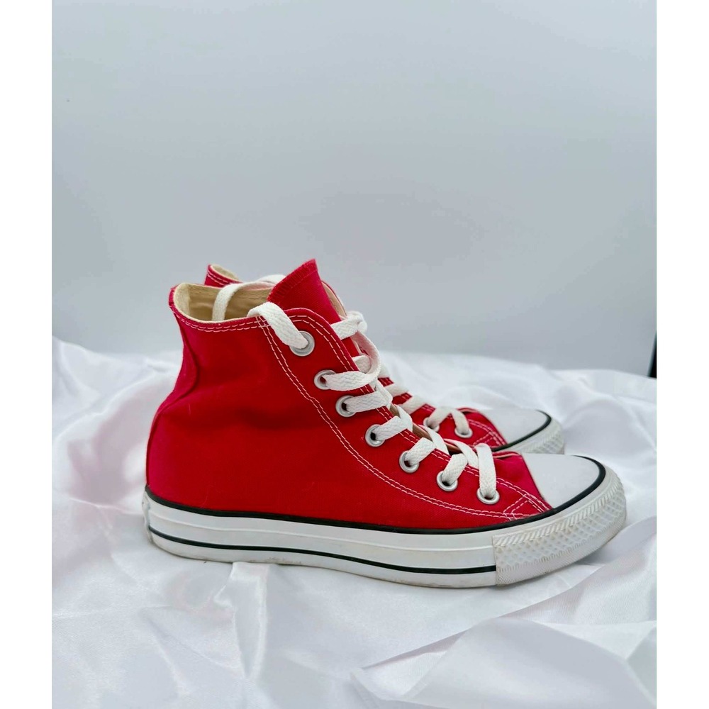Converse Chuck Taylor All Star High Top Red Canvas Sneakers Mens 4 Womens 6